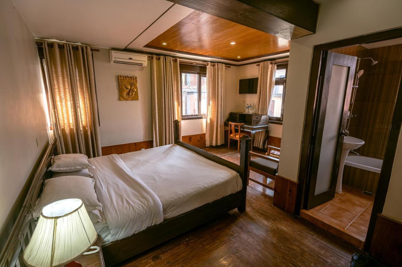 Hotel Ganesh Himal Kathmandu Exterior photo